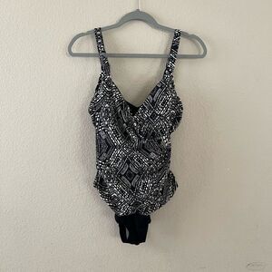 NWT avenue wrap one piece swim suit‎